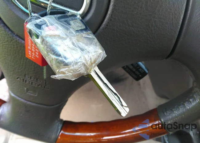 JTJHF10UX30302925: 33242843