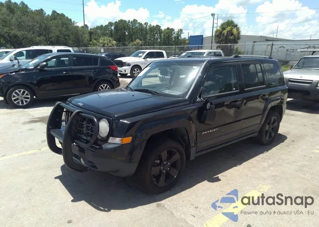 1C4NJPFB5CD690586: 33267446