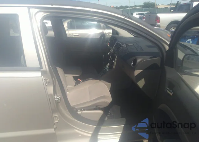 1B3CB4HA1AD550041: 33294348