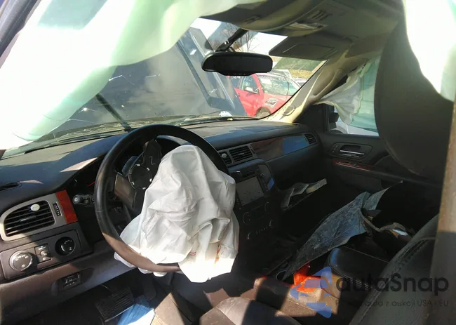 1GNSKKE79DR220752: 32659104