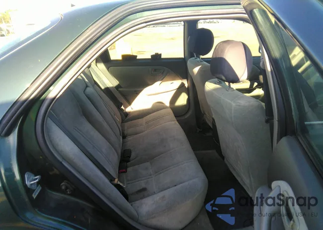 4T1BG22K5XU885177: 32825404