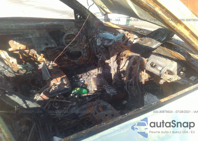 KMHTC6ADXGU262728: 33962271