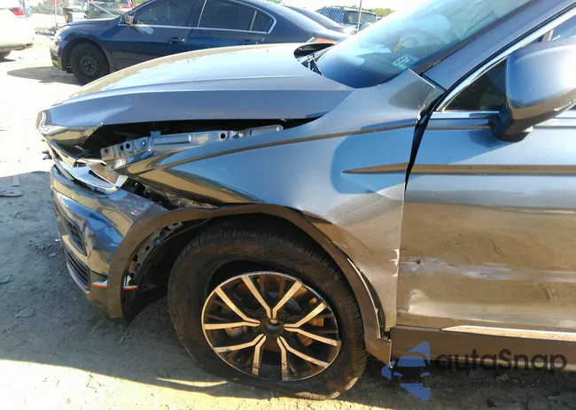 3VV3B7AX8MM050709: 34335076