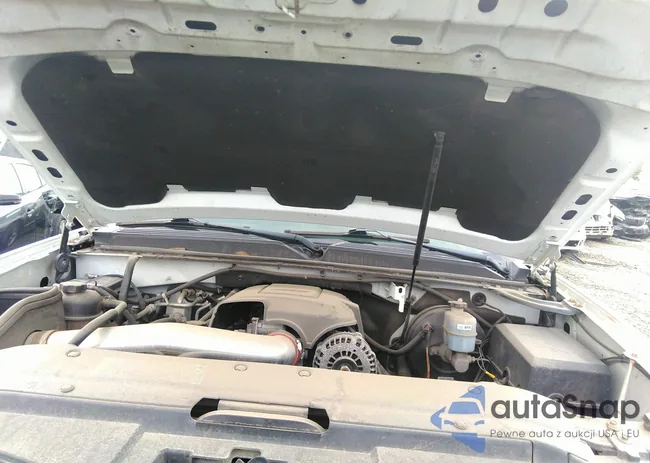 1GNSCBE01BR146546: 33672853