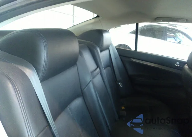 JN1CV6AR3DM757300: 33683353