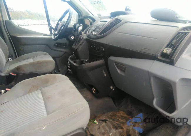 1FTNR2CM6FKA06131: 34933078