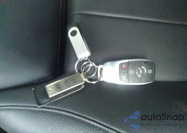 WDD3G4EB4KW019666: 35204309