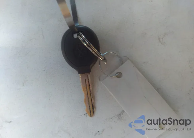 1B3EL36X34N284821: 35307599