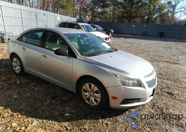 1G1PA5SH8D7174528: 35473085