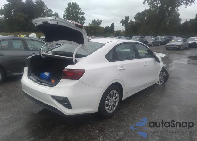 3KPF24AD1ME353552: 34636375