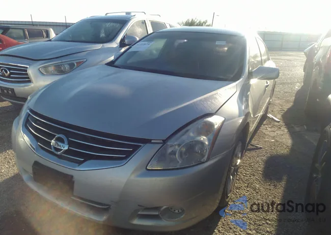 1N4AL2AP2AN471824: 34722079