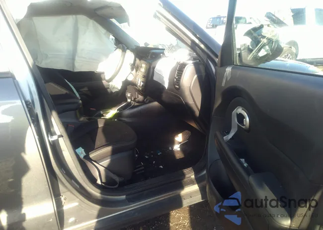 KNDJN2A22G7326899: 34741622