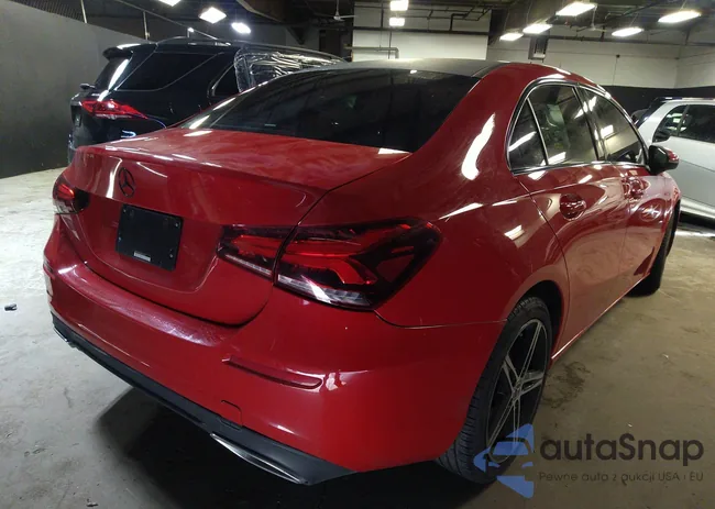 WDD3G4FB3KW018670: 36078161