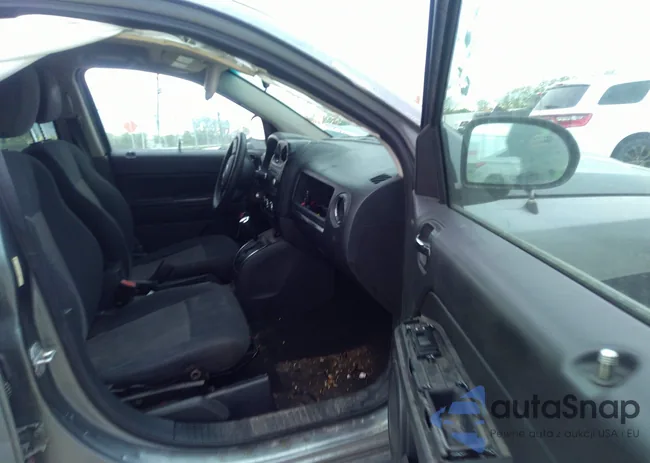 1C4NJCBA8CD543961: 36086922