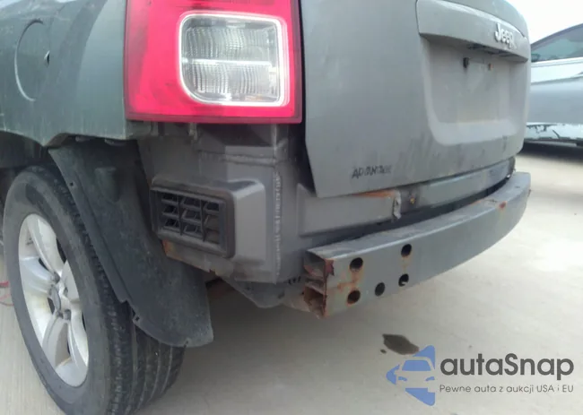 1C4NJCBA8CD543961: 36086922