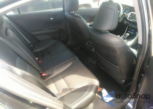 1HGCR3F92HA004634: 36287330