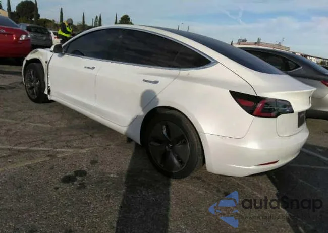 5YJ3E1EA4LF613489: 36439735