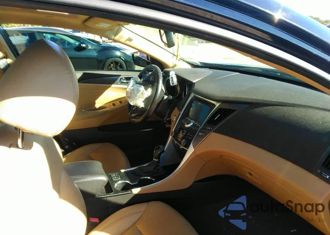 KMHEC4A45FA119358: 35586315