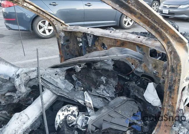 55SWF4JB6FU088853: 35731908