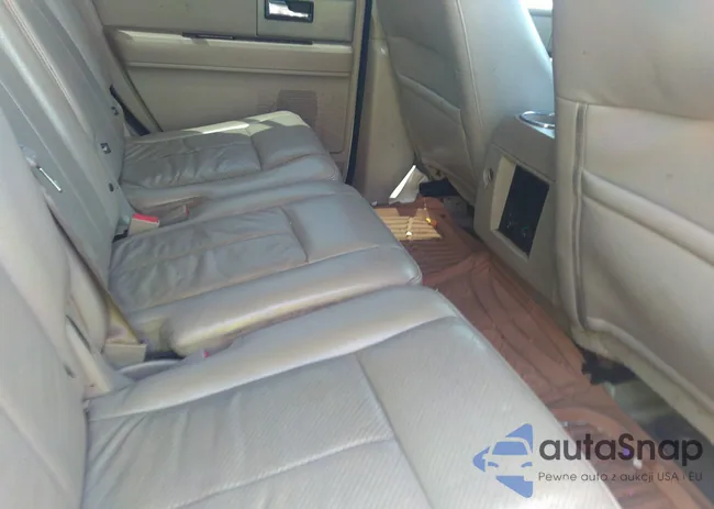 1FMFU19528LA04978: 35858521