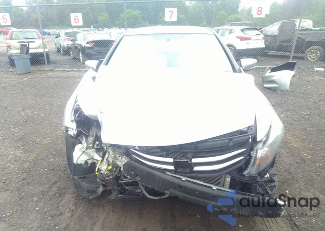 1HGCP2F65BA088767: 36968215