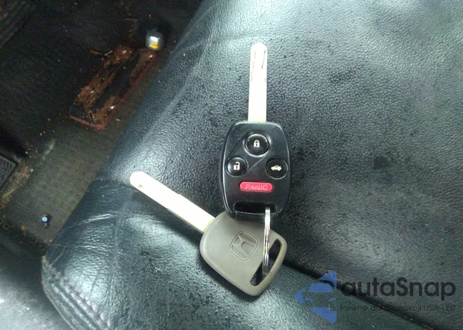 1HGCP2F65BA088767: 36968215