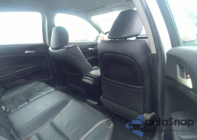 1HGCP2F65BA088767: 36968215