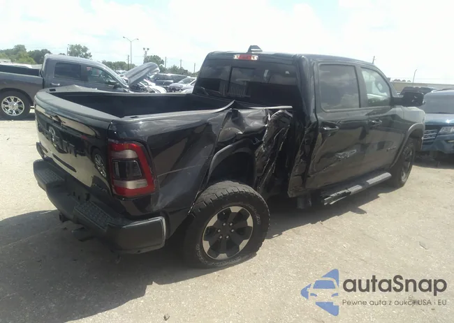 1C6SRFLT8NN318697: 37043338