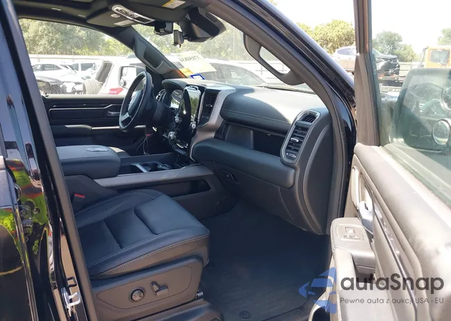 1C6SRFLTXNN137956: 37050834