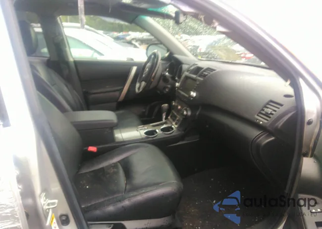 5TDBK3EH5CS146690: 37073577