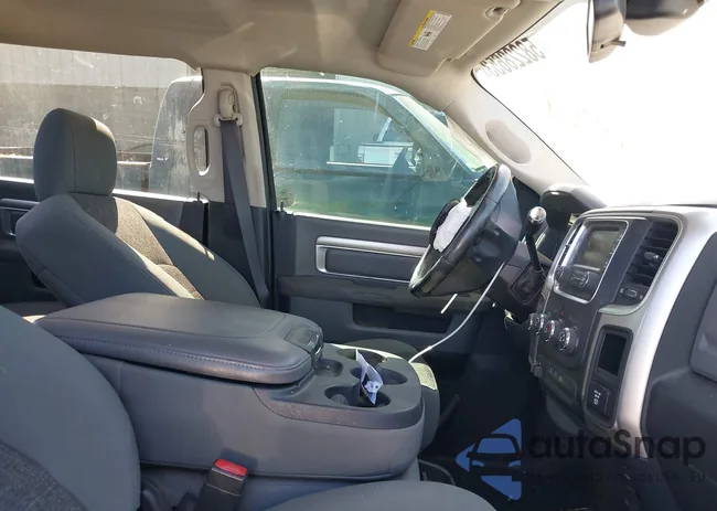 3C6UR5DL4GG182906: 37077414