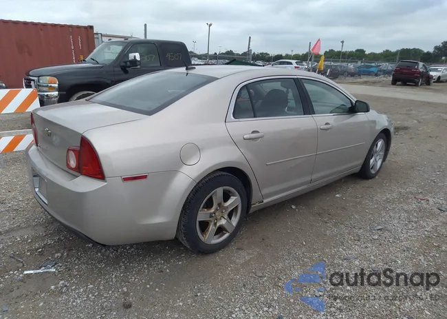 1G1ZB5EB3AF279492: 37081988