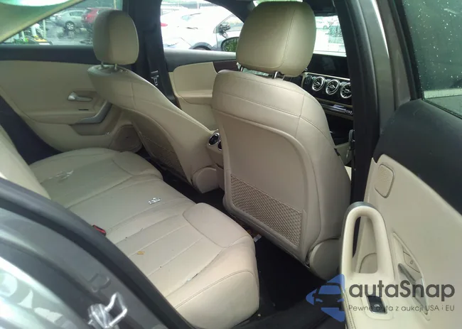 W1K3G4EB9LW044306: 37084242