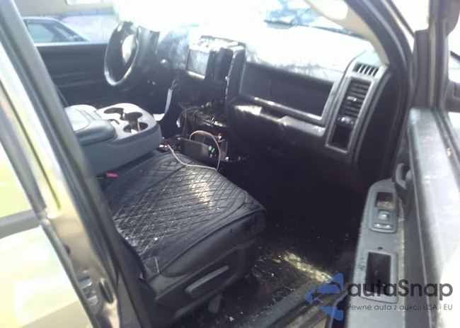 1C6RR7KT1DS584830: 37086157