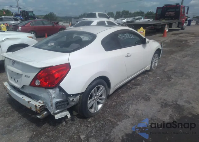 1N4AL2EP6CC142584: 37101309