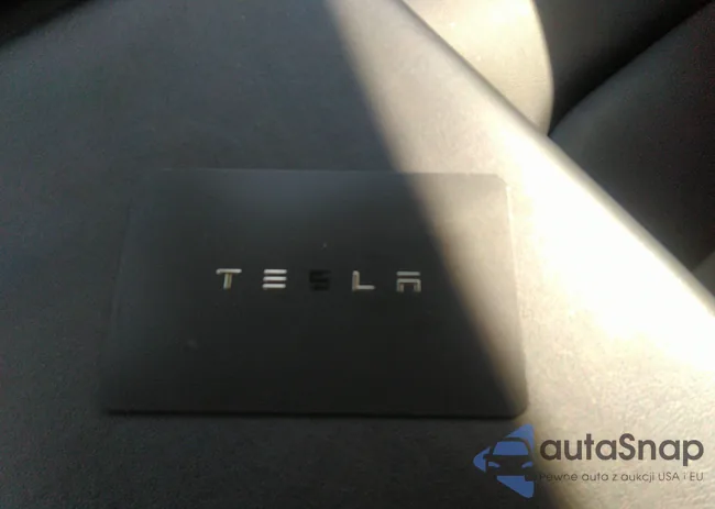 5YJ3E1EB5LF618757: 37134265