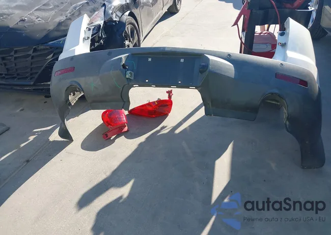 1GNKRLED7BJ292651: 37150895