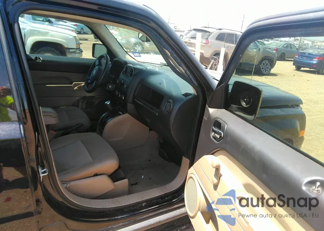 1C4NJPBBXED737328: 37155303