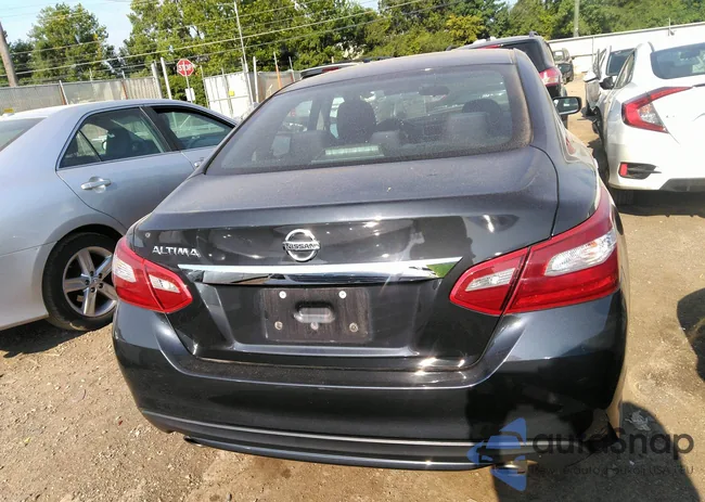 1N4AL3AP4JC230767: 37172802