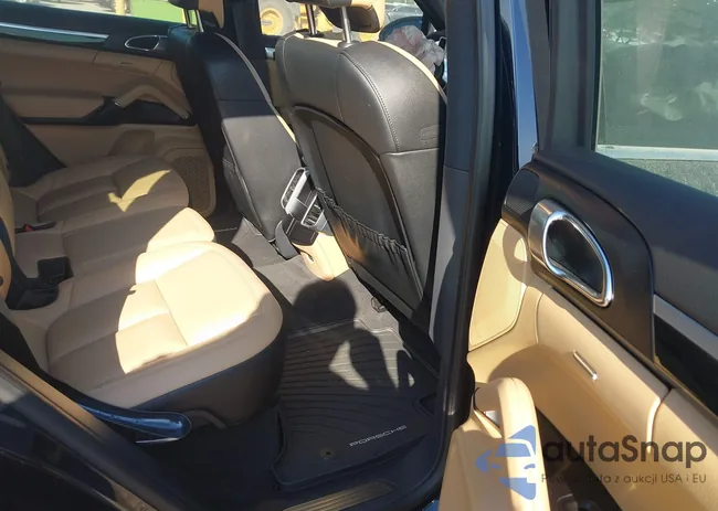 WP1AA2A29HKA87487: 37181891