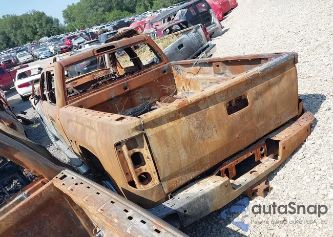 1GT12UEG7JF169961: 37206408