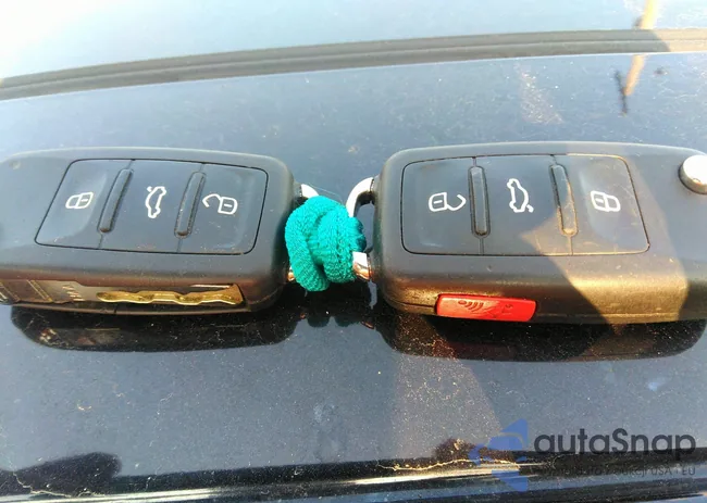 3VW637AJ0EM303587: 37213729