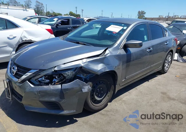 1N4AL3AP2JC261614: 37249554