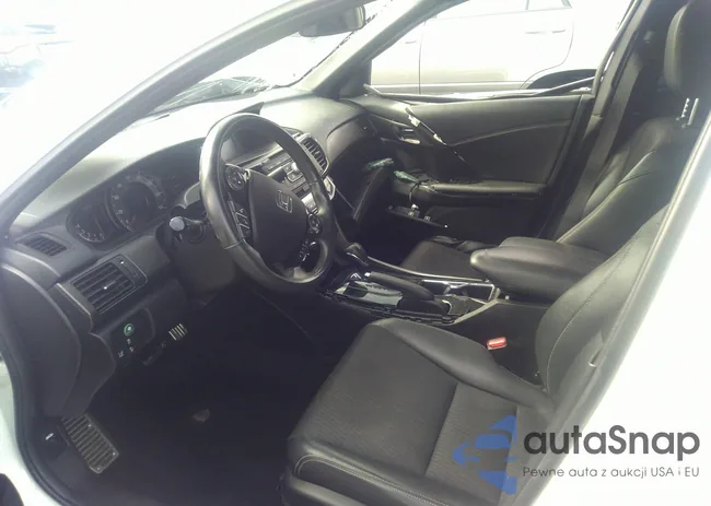 1HGCR2F66HA014857: 37251000