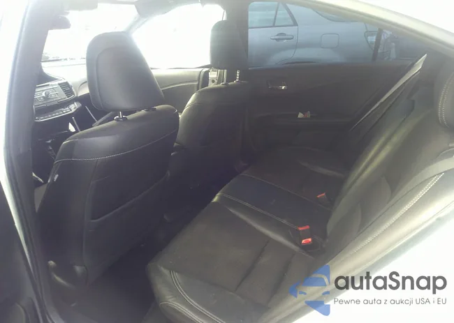 1HGCR2F66HA014857: 37251000