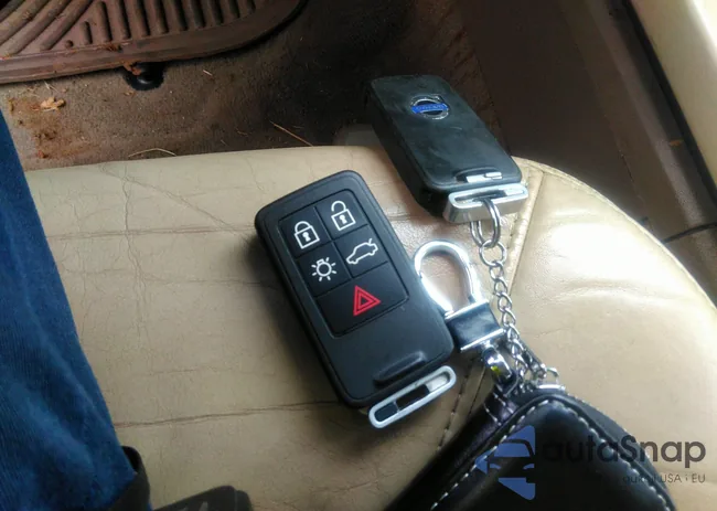 YV4BZ992691048341: 37267674