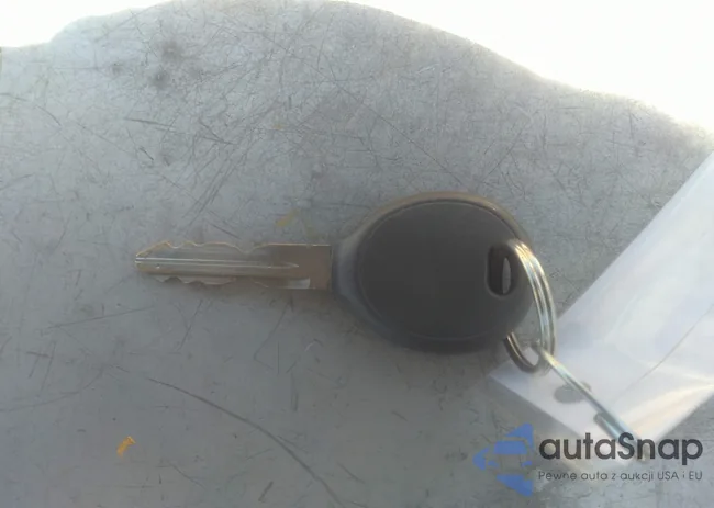 3C4FY48B05T614704: 37276586