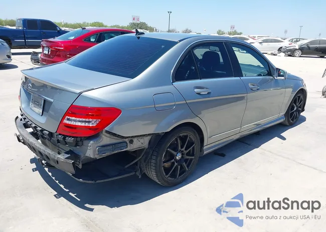 WDDGF4HB3DR268980: 37290990