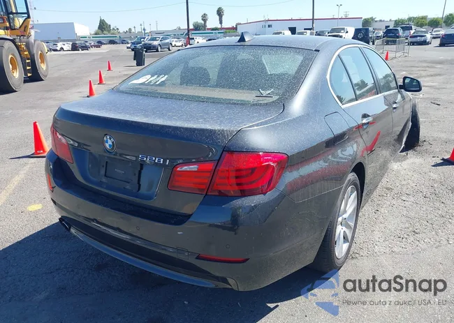 WBAXG5C59DDY35959: 37327013