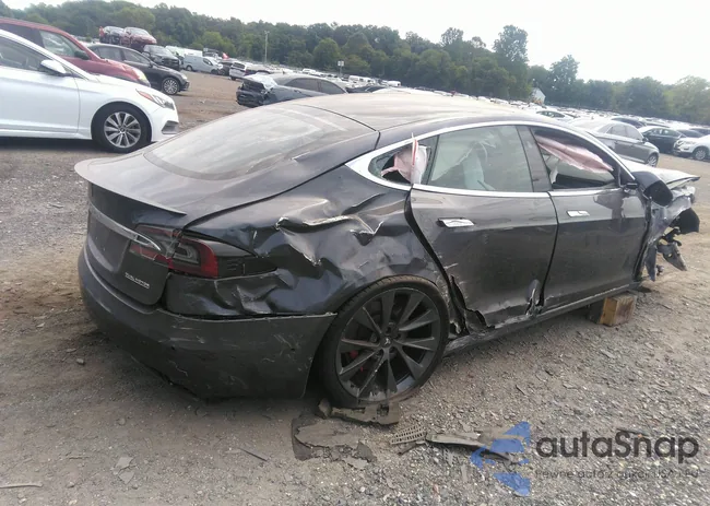 5YJSA1E42KF332002: 37338768